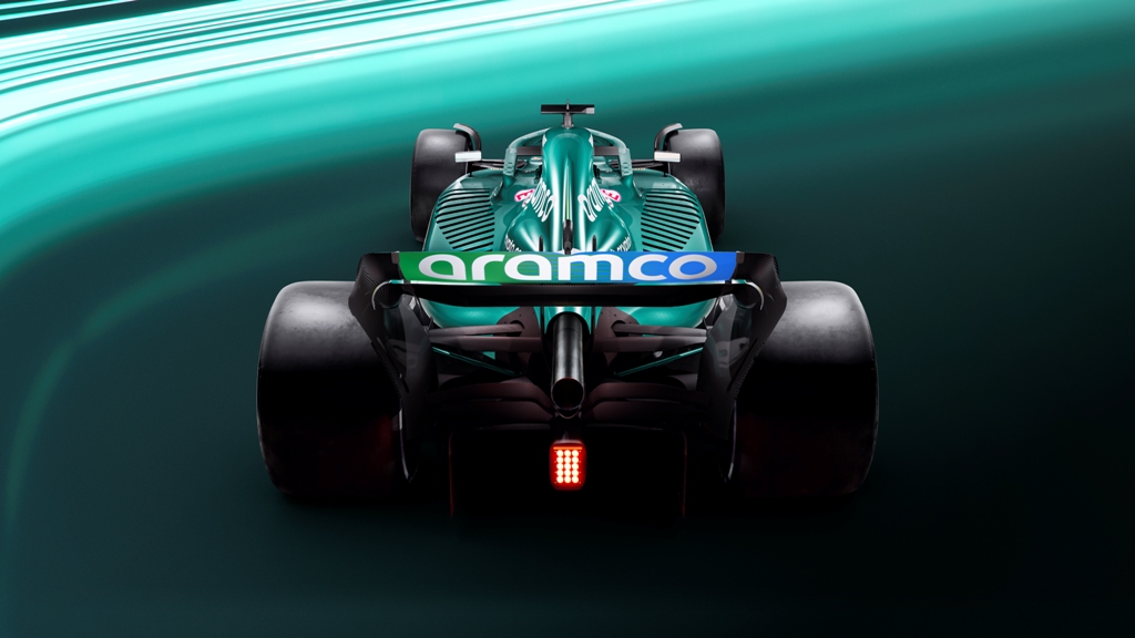 Астън Мартин AMR22